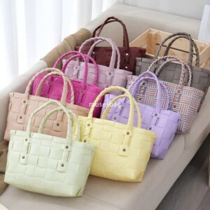 High quality women's designer classic retro practical large capacity tote bag single shoulder handbag fashionable and versatile underarm bag with a sense of luxury