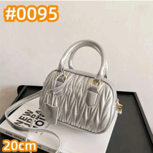 2025 Womens pink makeup Designer bag satchel tote Fashion pochette underarm hobo Genuine Leather shoulder strap clutch mens purses Crossbody bags handbag