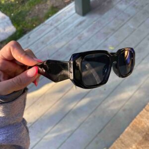 Fashion luxury Designer Sunglasses womens Mens polaroid lens Goggle senior Eyewear For Women eyeglasses small frame Vintage Metal Sun Glasses With Box