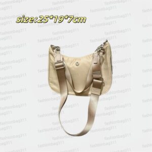 Designer bags Canvas Handbags women outdoor sports & fitness yoga crossbody bag hobos Tote bag Luxury single shoulder bag underarm bag duffle bag golden Cow horn bag