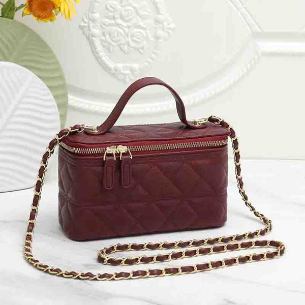 9A Womens Vanity Box Designer Cosmetic Bags Top Handle Tote Quilted Matelasse Chain Crossbody Shoulder Handbag Cosmetic Caid Lipstick Holder Mini Crossbody Bag 23m