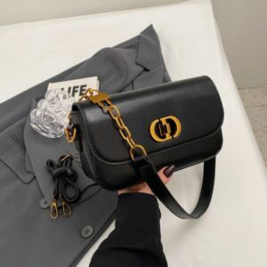 The new best-selling retro chain single-shoulder small square bag with a high-end feel, solid-color simple crossbody bag for going out Free shipping