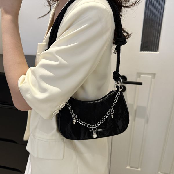 New 2025 Summer Korean Fashion Shoulder Bag Crossbody with Metal Chain Strap Women's Designer Handbag Free Shipping
