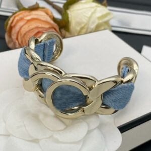 Design handcrafted bracelet for casual daily outfits and social gatherings