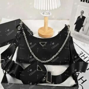 Designer Handbag Women Underarm Crescent 2000 Hobo 2005 Nylon Black Shoulder Crossbody Purses Chain Canvas Fashion Three in One Bag cc1