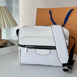 Mens Shoulder Bag Chest Bag 5A top designers messenger bag famous trip bags briefcase cross body brand handbag lady wallets