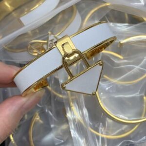 Luxury Bracelet Designer Bracelets for Women Luxury Jewelry 18K Gold Plated Bangle Wedding Lovers Gift