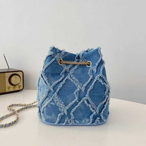 Womens denim bucket womens handbag denim canvas bag underarm bag Metal chain designer large capacity cross body new shoulder messenger bag underarm bag