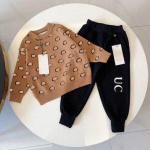 Designer Kids Clothing Set Luxury Boys Girls Long Sleeve Sweater Outfit Classic Baby Toddler Knitwear 90-150cm O2