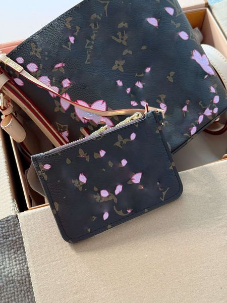 Elegant Mini Handbag with Stunning Cherry Blossom Design - Luxurious Accessory for Any Occasion