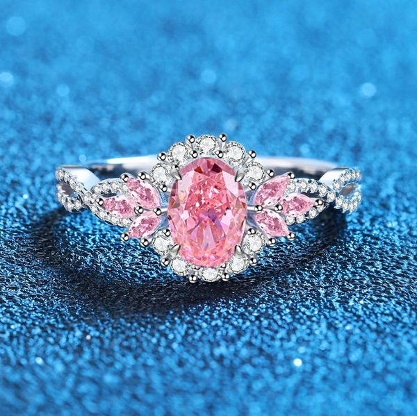 Opulent Fashion Statement Piece Intricate Filigree Pattern & Vivid Color of Top-Quality Artificial Gemstones Adorning a Versatile Solitaire Band