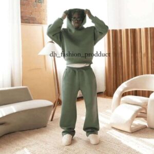 Designer Men's Hoodies Casual Solid Couple's Hooded Sweatshirt And Loose Sweatpants 2 Piece Suit Male Autumn Fitness Trousers Outfits Suits tracksuits brands 013