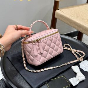 Ladies Lovely Vanity Box Makeup Bag with Braided Chain Metal Handle Embroidery Letters Pattern Gold Zipper Designer Cosmetic Case Purse Shoulder Handbag 18x11cm