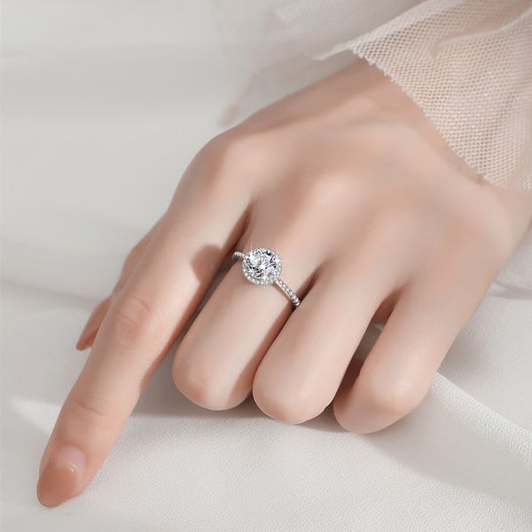 Elegant Round Moissanite Ring in Sterling Silver, Gold-Plated Fashion Ring for Women, Affordable Luxury, Perfect for Engagement and Weddings, Wholesale Jewelry.