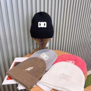 Designer Classical Beanie Cap Stylish Warm Knitted Hat for Man Woman Winter Hats 5 Colors
