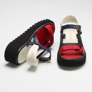 Early spring resort style color-blocked platform sandals with raised comfortable non-slip buckle straps for the beach women