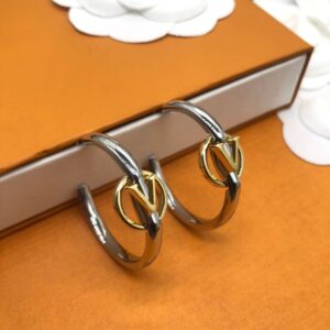 2022 Fashion Wedding Earrings Stud Rings Bracelet Suit Letter Free size Design for Man Woman Unisex Bracelets Jewelry Top Quality