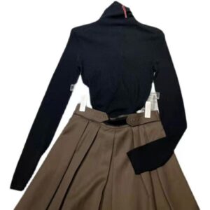 Women Sweater Knits Tees Long Sleeve With Budge High Neck Style Letters Red Pattern Embroidery Fit For Lady Slim Sweaters Wool Knit Jumper