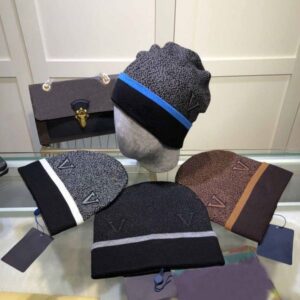 Designer Skull Caps Knitted Beanie Casual Cap Cool Hat Stippl for Man Woman 4 Color High-quality