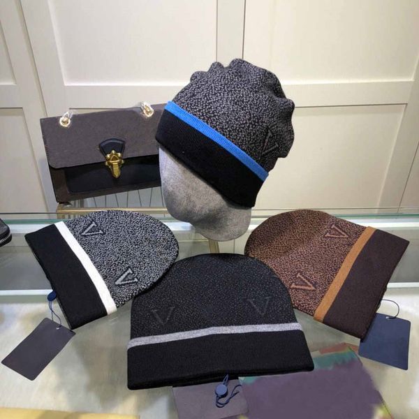 Designer Skull Caps Knitted Beanie Casual Cap Cool Hat Stippl for Man Woman 4 Color High-quality