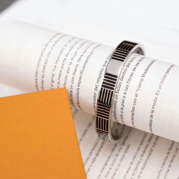 Chain Bracelet Fashion Bracelets Simplicity Niche Design for Man Woman Jewelry Stainless Steel Retro literatur Personality Advanced Sens