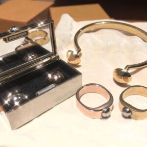 Unisex Fashion Personality Simplicity Ring for Man Women Rings Men Woman Jewelry 3 Colors Light Luxury Gifts Temperament Trend Accessories