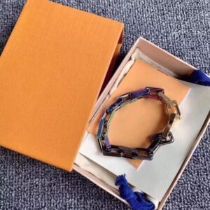 Chic Designer Chain Bracelets for Both Men & Women  Includes Exquisite Box