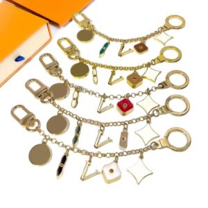 Keychains Designer Bags Car Key Chain Decoration Gift Flowers Design for Man Woman 11 Option Nice Quality