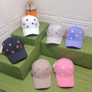 Fashion Ball Caps Designer Summer Cap Colourful Hats for Woman High Quality 6 Color
