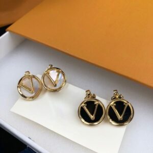 Multi Style Earrings Fashion Letters Stud Woman's Luxury Designer Jewelry Suitable for Party 7 Options High Quality