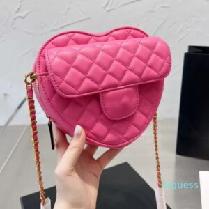 22Ss Heart Love French Designer Bag Quilted Lambskin Classic Check Gold Metal Chain Crossbody Shoulder Bags Sacoche Luxury Ladies Girls Mini Cosmetic Case 16CM