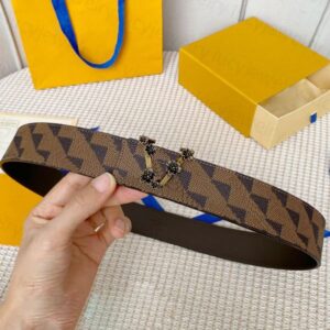 Fashion Mens Belts for Classic Genuine Leather Belt Man Woman Width 4.0CM Noble Flower Design Buckles 10 Optional with BOX