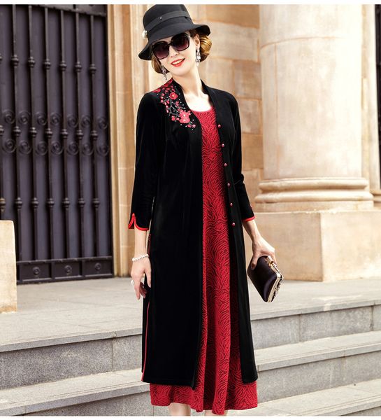 Middle and old two-piece velvet embroidered wedding dress dress dress