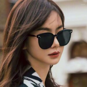 Sunglasses 2022 Korean Women East Moon Fashion Lady Elegant Cat Eye Sunglass Woman Retro Original Pack1