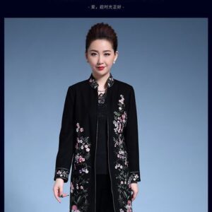 2019 autumn and winter new women's woolen coat plus cotton thickening embroidered wool wool coat