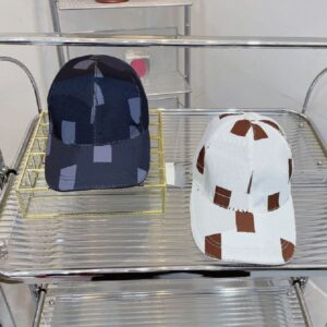 Casual Ball Caps Fashionable Hat Simple Letter Classic Design for Man Woman Breathable Fabric Cap 2 Colors Top Quality