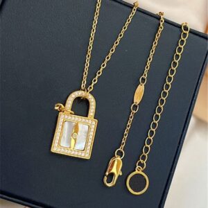 Women Designers Pendant Necklaces Diamond Necklace Anniversary Gift Fashion Pendant Jewelry Womens Designer Necklace