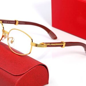 Designer Sunglasses for Men Women Round Oval Buffalo Horn Glasses Full Frame Fashion Mens Brand Carti Sunglass Alloy Wrap Bamboo Wood Eyeglass Man Wooden Eyeglasses