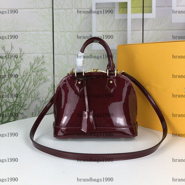 Genuine Patent Leather Women Shell bag Classic BB Lady Purse Shoulder Bags with Lock Fashion Handbags Cross Body Totes M91606