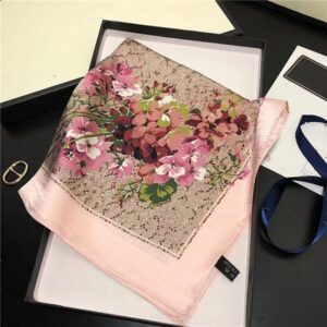 Beautiful Silk HANDBAG scarf Headbands women Classic letter scraves Top grade bag hair Bands 50x50cm The gradient color