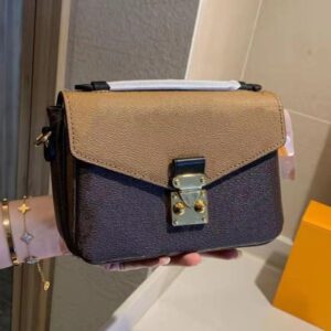 Top 5A shoulder Messenger Bags lady fashion luxurys handbags Cross body Hasp Removable leather straps Multi practical pockets compartments