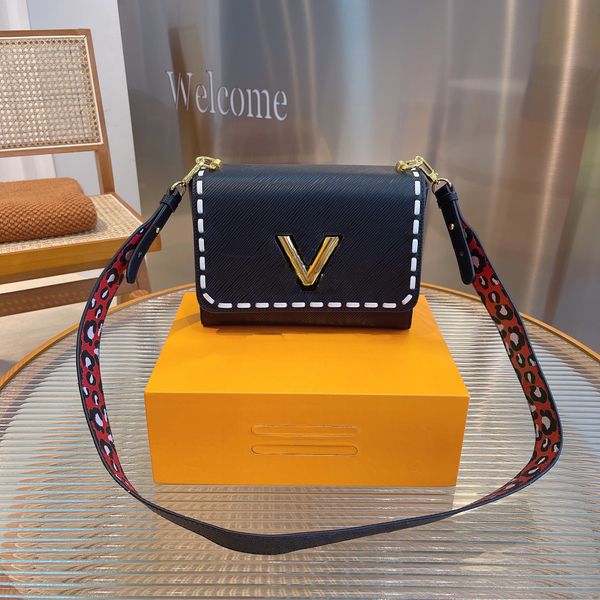 Designer Crossbody Bags Letter Hasp Contrast Color Handbags Women Good Quality Stylish Twist And Twisty Chain Bags MultiColors Pleated Handle bag