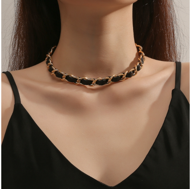 Punk Vintage Velvet Clavicle Chain Metal Rock Necklace,