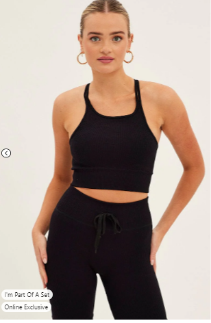 Basic Top: Seamless Singlet for Active Wear in Black