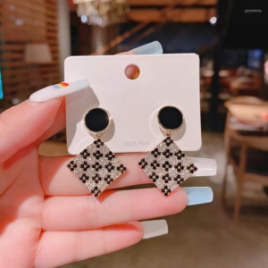Dangle Earrings 2023 Korean Fine Fresh Crystal Drop Fashion Geometric Square Women Jewelry Girl’s Accessories Senior