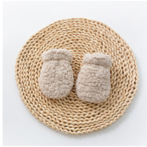 Cozy Winter Gloves for Kids – Comfy and Warm Mittens