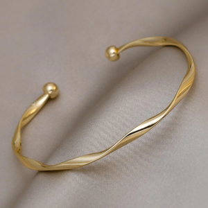 Stylish Twist Cuff Bangle with a Unique Design