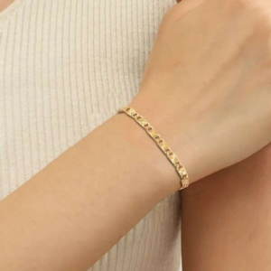 Textured Bracelet: Simplistic Elegance, Less is More