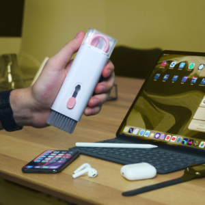 AiO Cleaning Tool iPhone AirPods Laptop iPad Keyboard Camera Cleaning Tool