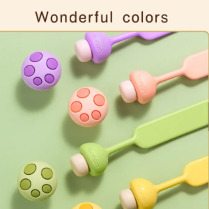 non-dirty hand toilet flap